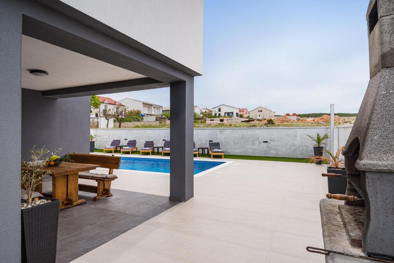 Luxury Villa Noemi Ražanac 외부 사진