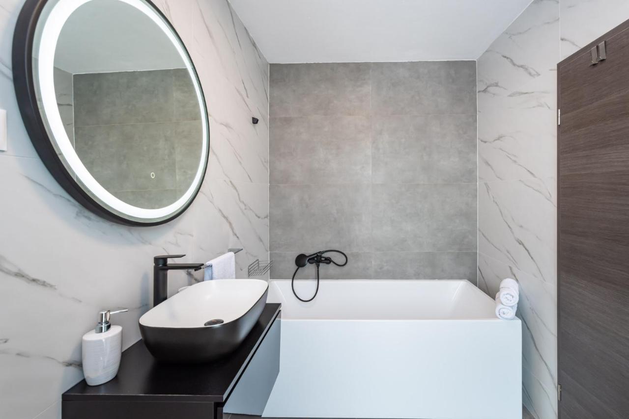 Luxury Villa Noemi Ražanac 외부 사진