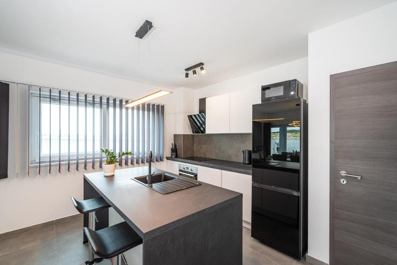 Luxury Villa Noemi Ražanac 외부 사진