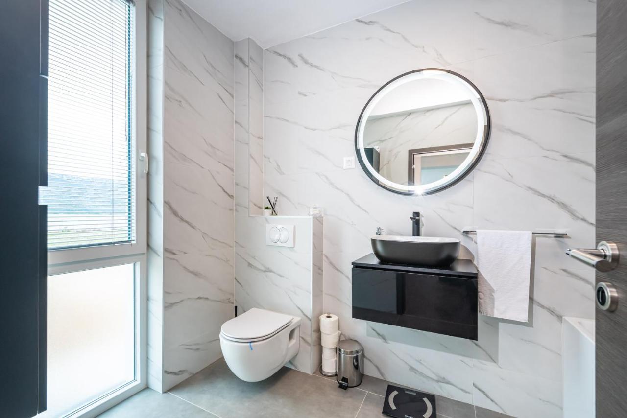 Luxury Villa Noemi Ražanac 외부 사진