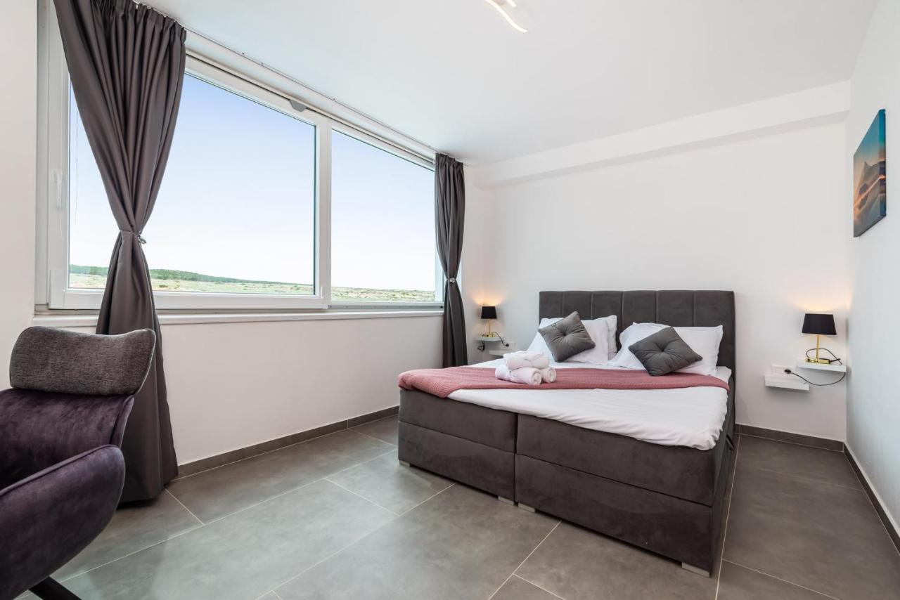 Luxury Villa Noemi Ražanac 외부 사진