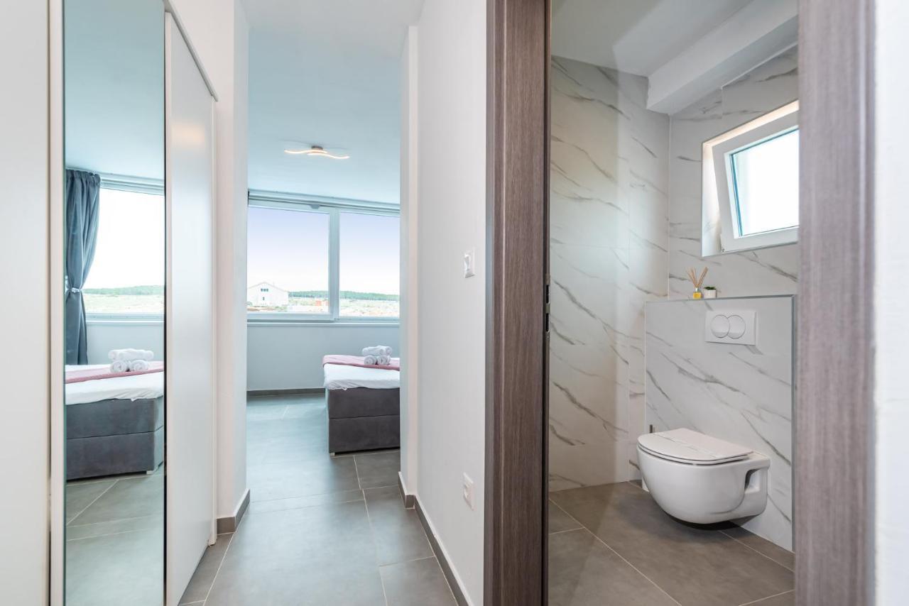 Luxury Villa Noemi Ražanac 외부 사진