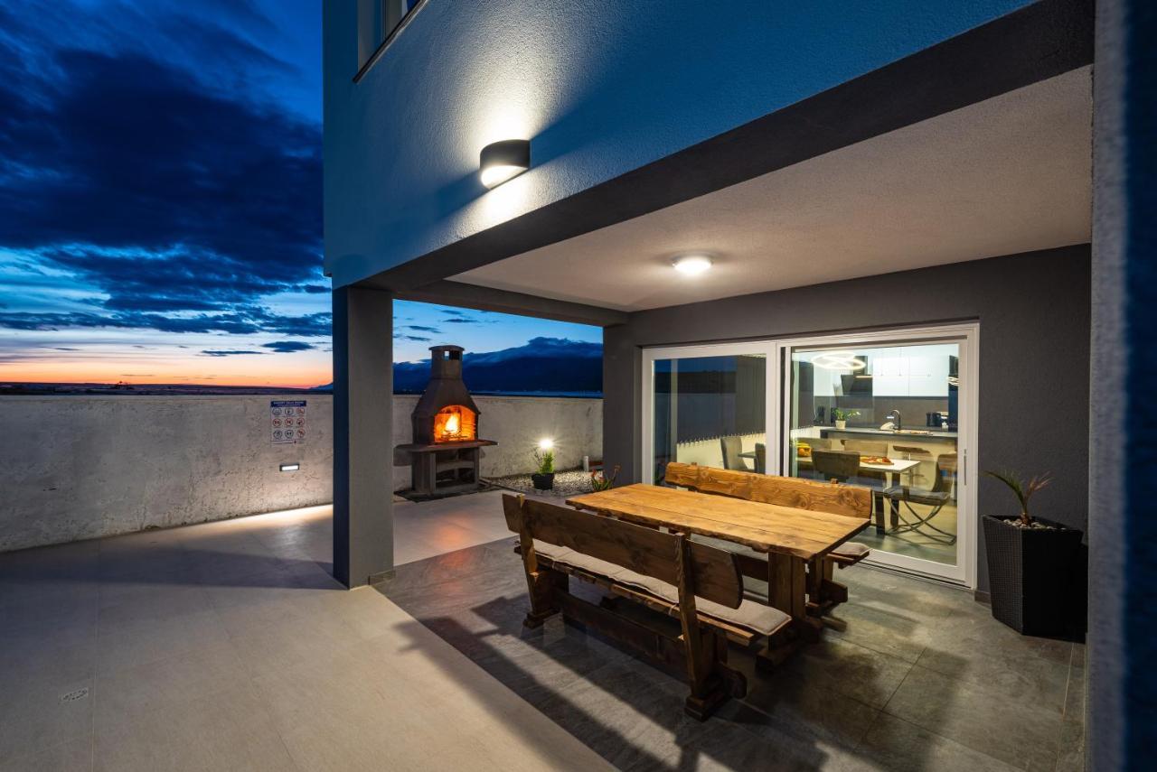 Luxury Villa Noemi Ražanac 외부 사진