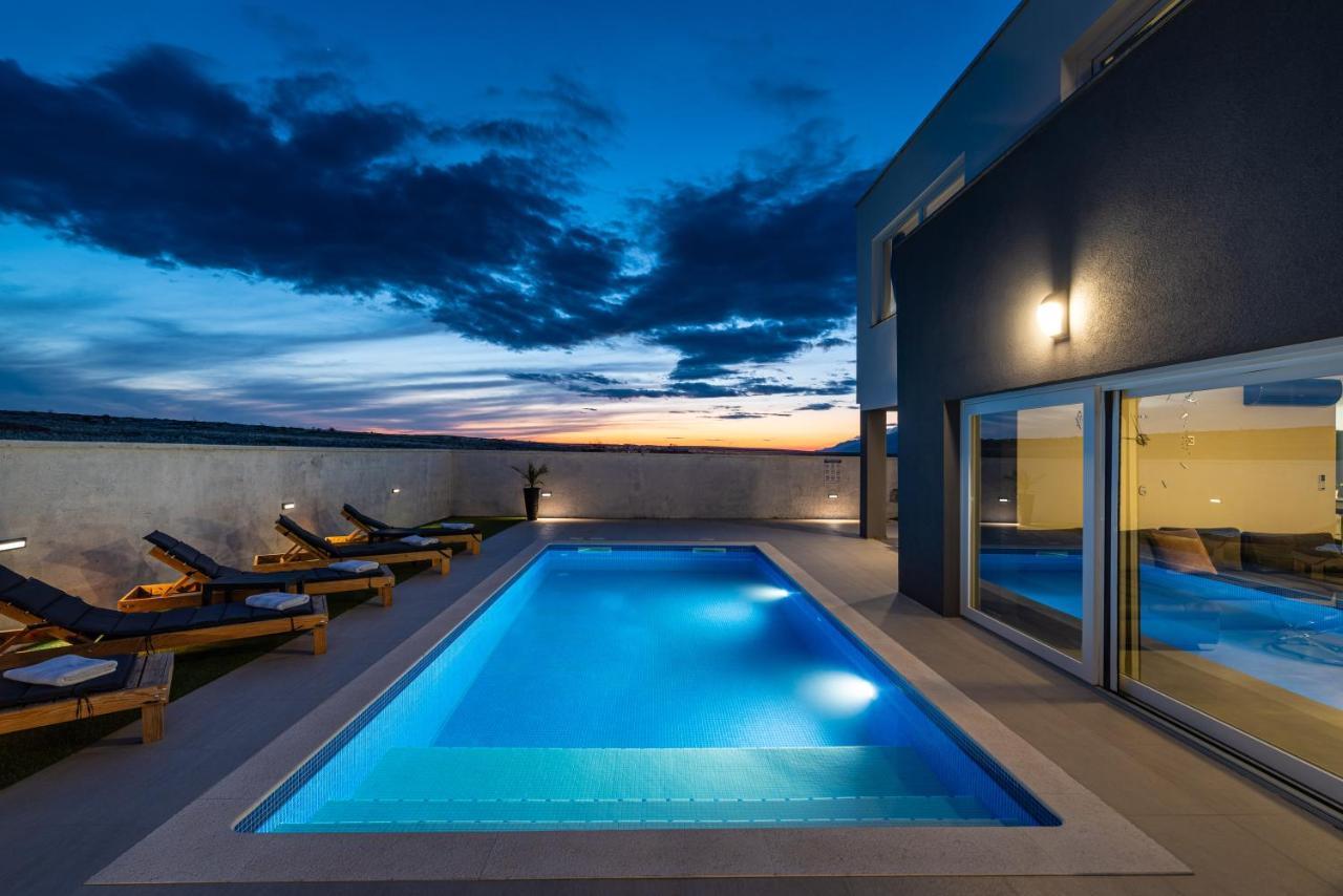 Luxury Villa Noemi Ražanac 외부 사진