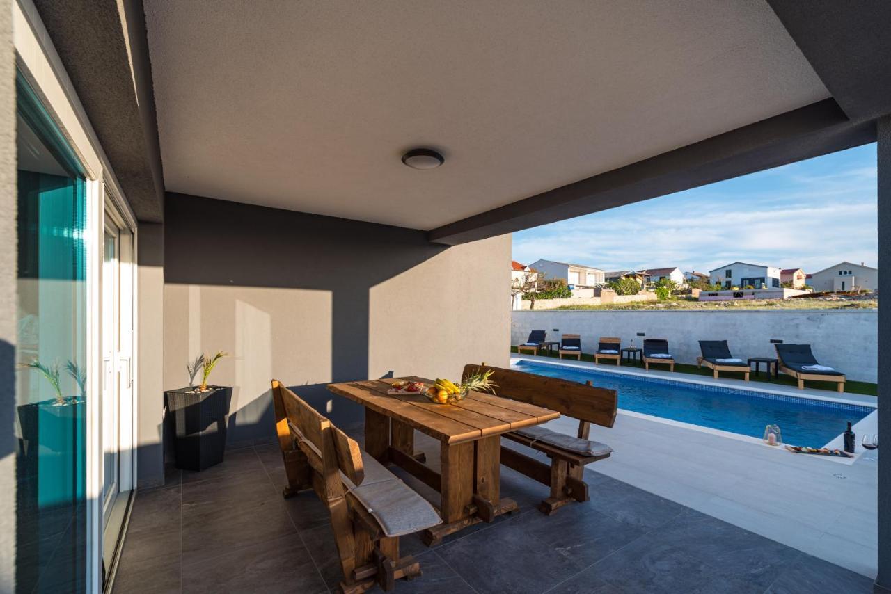 Luxury Villa Noemi Ražanac 외부 사진
